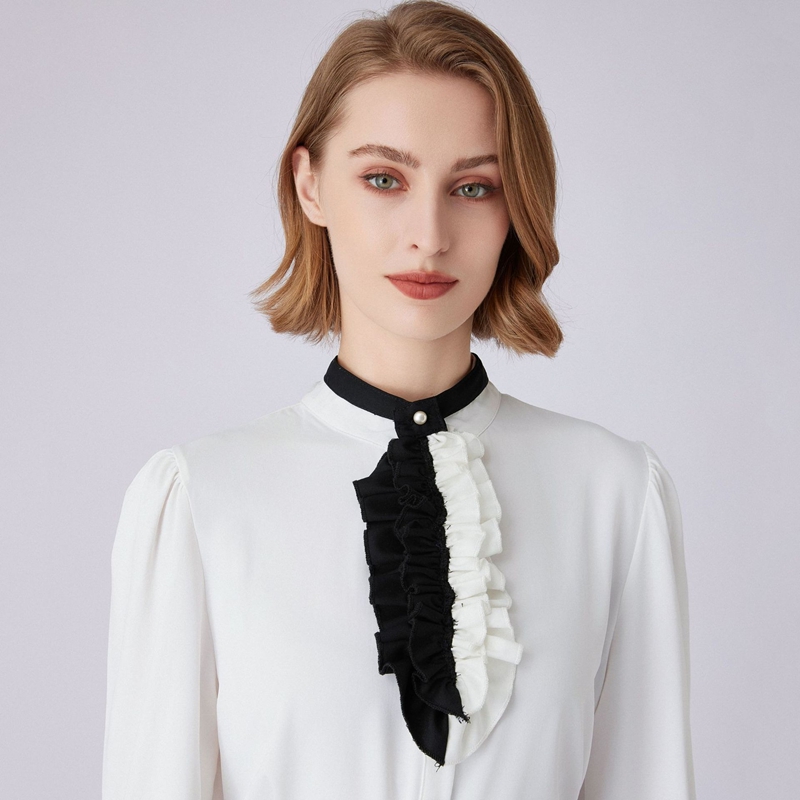 Gola Decorativa Preta e Branca - Shirts avaliação e preço